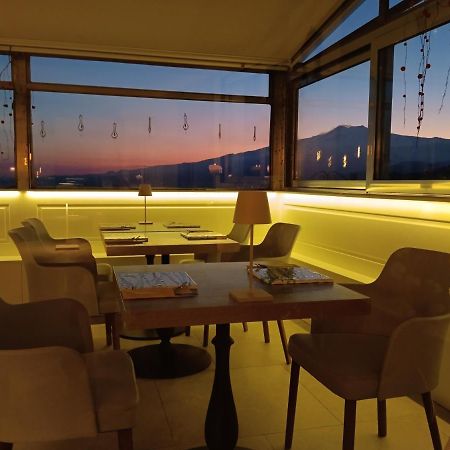 Aly Art Apartment Taormina Duomo, Gulf & Etna View 外观 照片