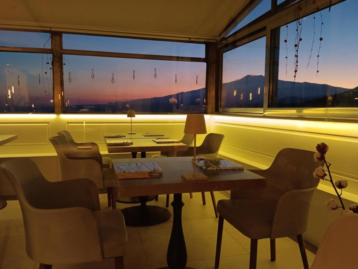 Aly Art Apartment Taormina Duomo, Gulf & Etna View 外观 照片